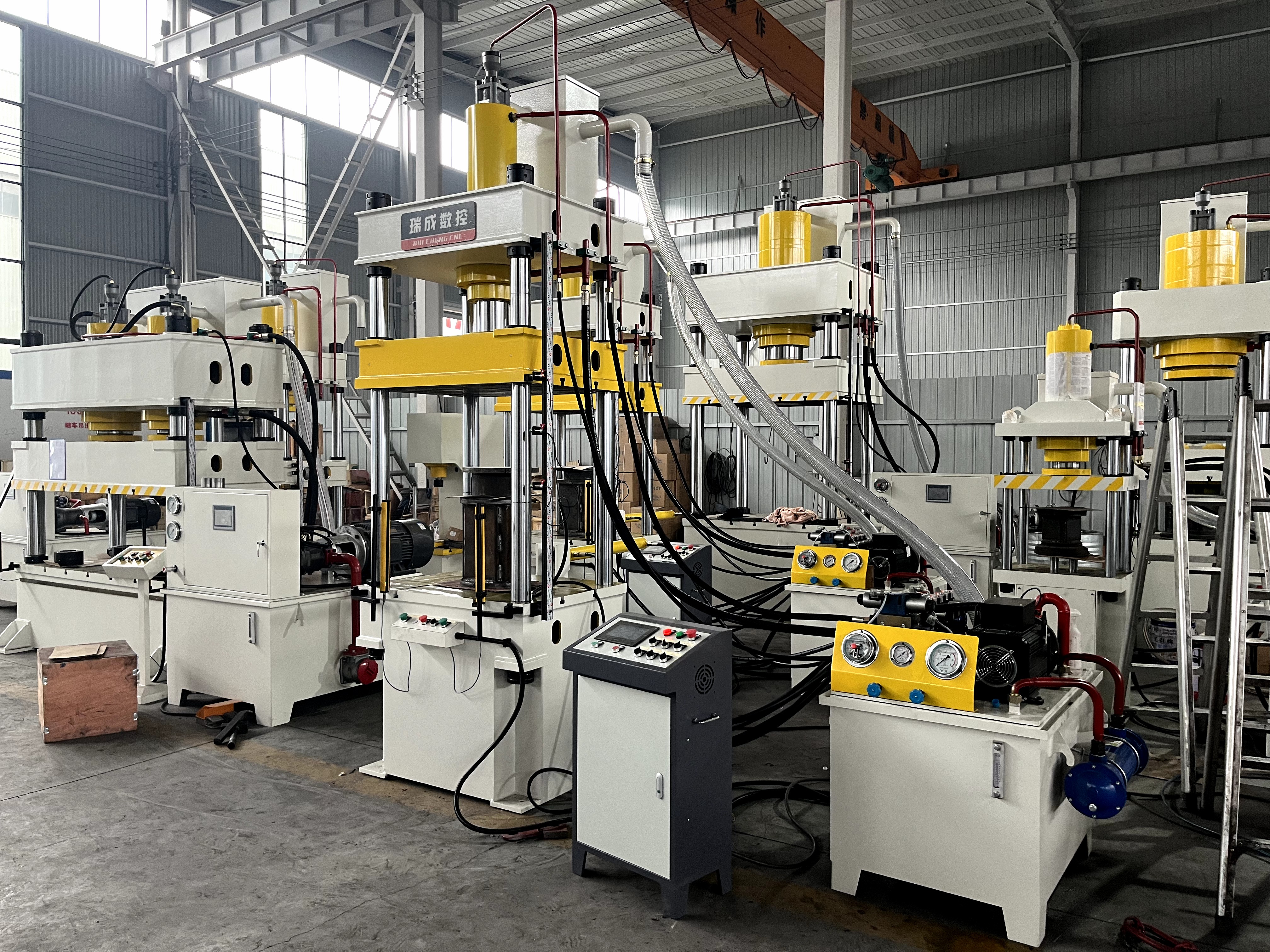 63T四柱液压机带侧顶缸伺服电机支持定制